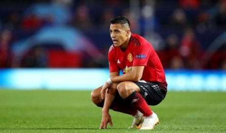 With Martial Injured, Alexis Sanchez is set to Stay at United 1