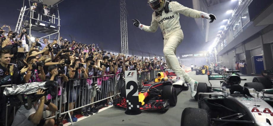 Singapore Grand Prix as Reviewed by Emmron 1