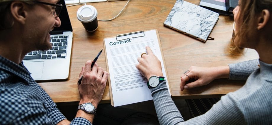 adult-cheerful-clipboard