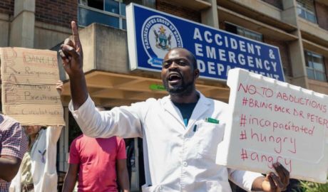 Zimbabwe Fires Over 200 Doctors 2