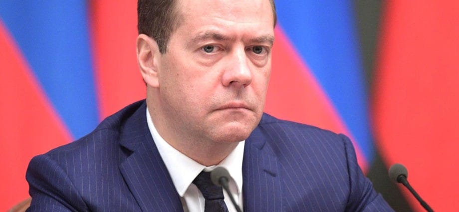 BREAKING NEWS: Entire Russian Government Resigns - Newslibre