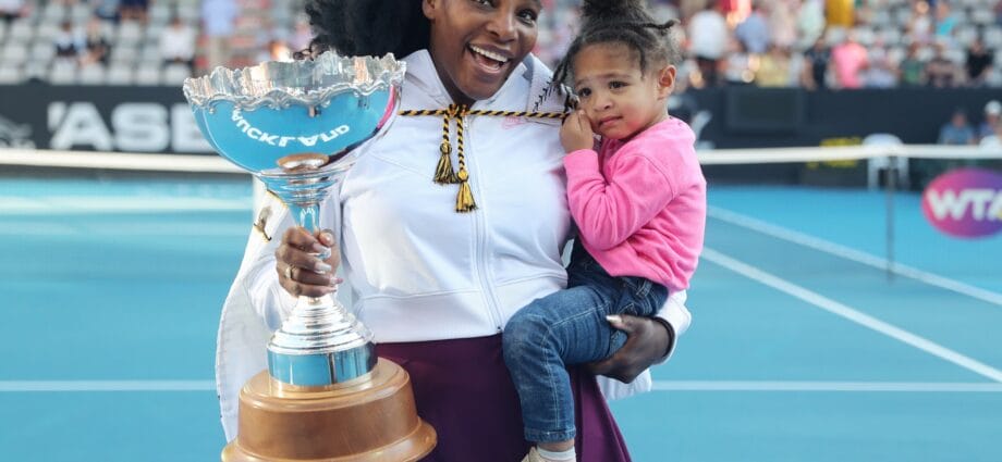 Serena Williams and a Host of Hollywood Stars Invest In an LA Women's Team 1 Serena Williams, Daughter And Host of Hollywood Stars Found a Womens team in LA - Newslibre