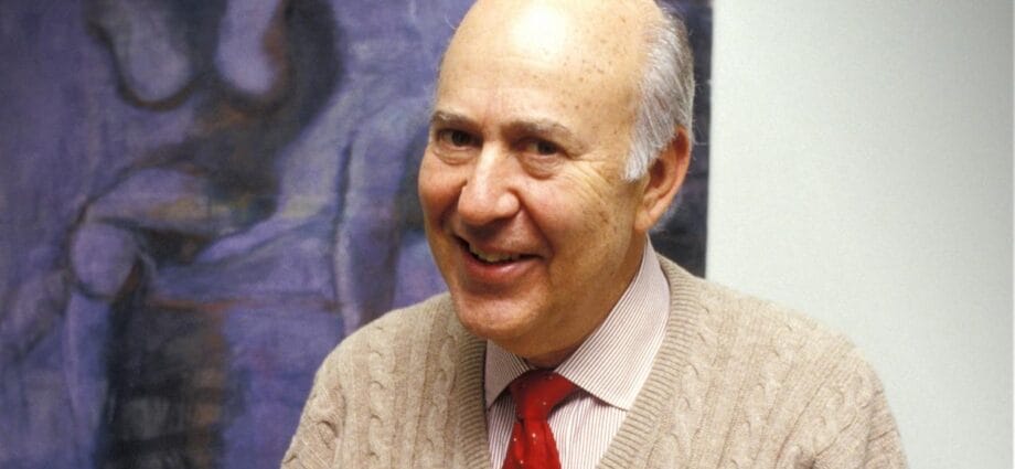 Legendary Comedian Carl Reiner Passes On at 98 - Newslibre