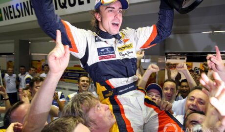 F1 Champion Fernando Alonso Makes Return To Renault - Newslibre