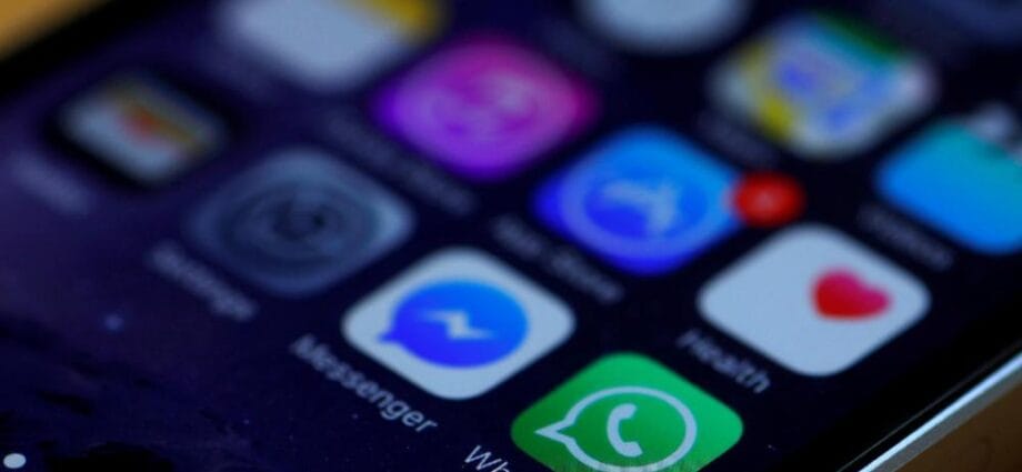 WhatsApp Getting a New Set of Animated Stickers 1 WhatsApp Getting a New Set of Animated Sticker Packs - Newslibre