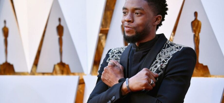 Chadwick Boseman Dead at 43 After Battling with Cancer for 4 Years 1 Chadwick Boseman Dead at 43 After Battling with Cancer for 4 Years - Newslibre