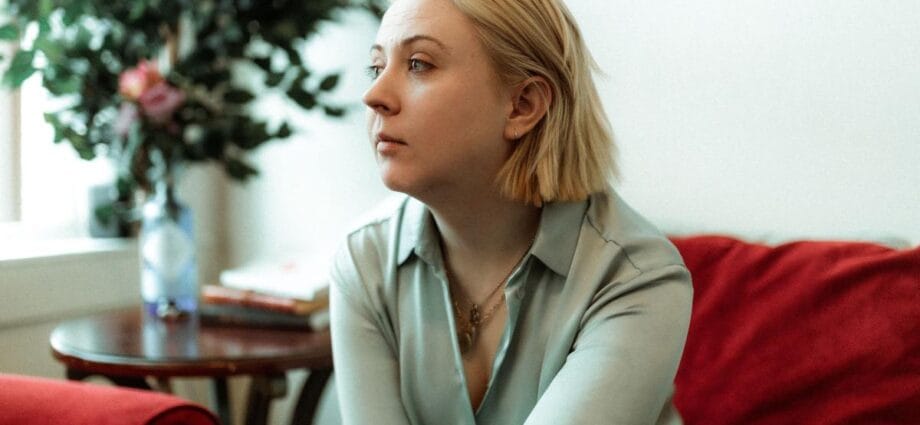 Baltimore’s Violette Releases Soft Pop Single “Mine” Ahead Of Forthcoming Ep 1 Baltimore’s Violette Releases Soft Pop Single “Mine” Ahead Of Forthcoming Ep - Newslibre