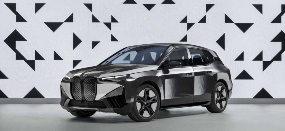 The BMW iX Flow Concept Car Has The Ability To Change Colours Instantly - Newslibre