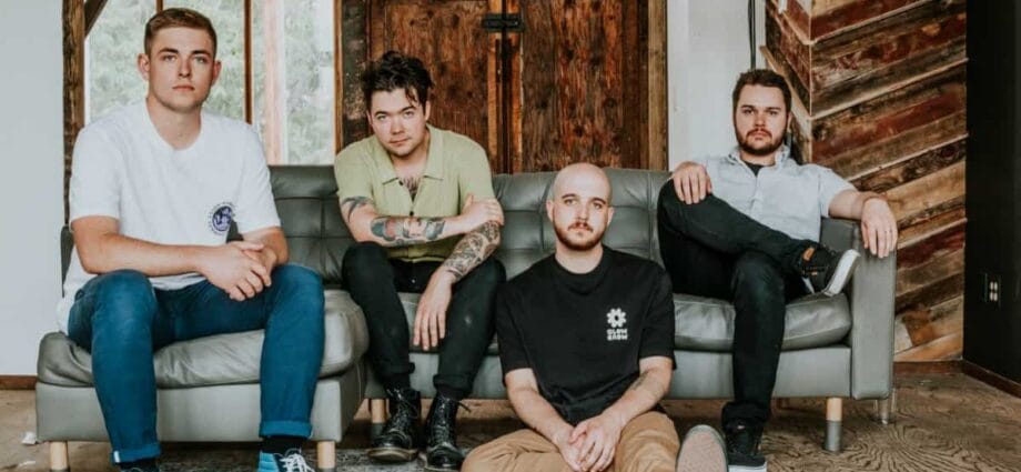 Alt-Rock Band One Flew West Drops Debut Album 'The Blur' 1 Alt-Rock Band One Flew West Drops Debut Album 'The Blur' - Newslibre