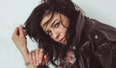 Ninet Tayeb Inspires Forgiveness and Awakening with Rock Single “Who Is Us” - Newslibre