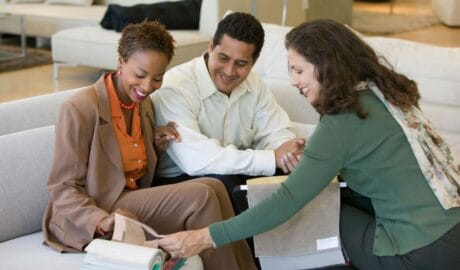 4 Essential Qualities for Becoming a Successful Salesperson - Newslibre