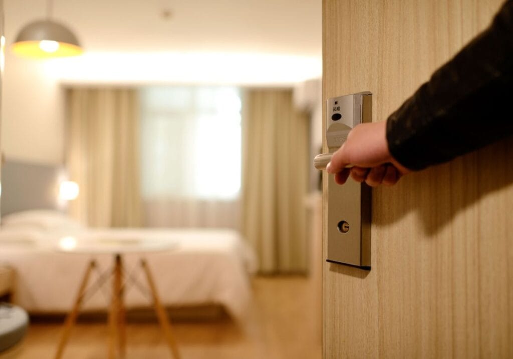 6 Reliable Online Strategies for Selling Hotel Rooms 2 4 Hotel Nightmares You Should Avoid When at Your Lodging - Newslibre