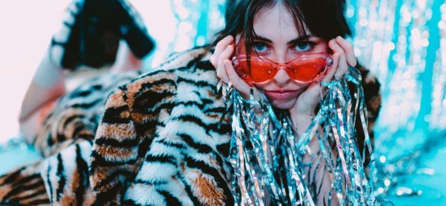 Molly O'Malley's Debut EP Nobody Parties (Like Molly) Is Finally Here - Newslibre