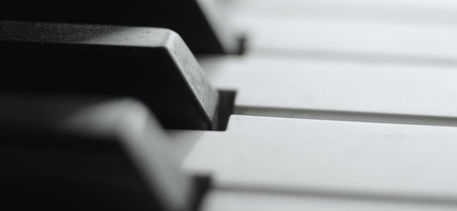 Tips You Need for Becoming a Better Piano Player - Newslibre