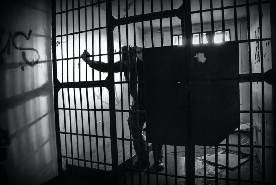End-of-Life Care for Imprisoned Individuals: Navigating the Challenges - Newslibre