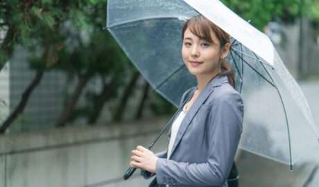 Rainy Day Commutes: How To Keep Your Work Essentials Dry - Newslibre