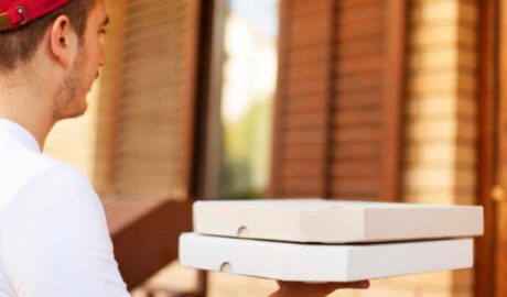 How to Choose the Fastest Pizza Delivery Service -Newslibre