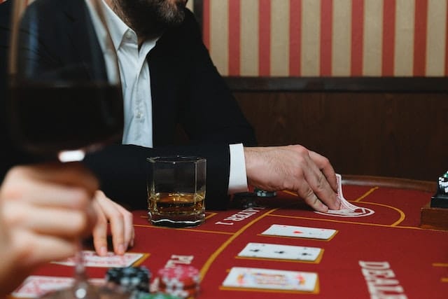 The Hidden Dangers of Gambling: Recognizing and Coping with Addiction - Newslibre