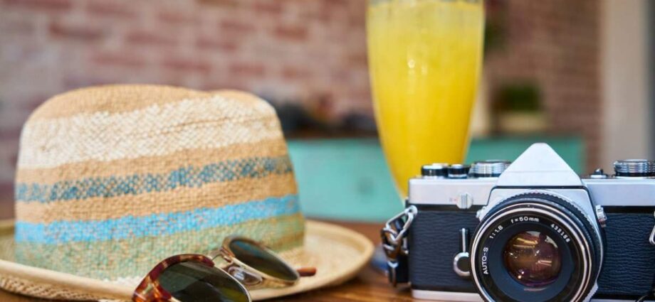 12 Packing List Essentials for Your Next Tropical Vacation - Newslibre