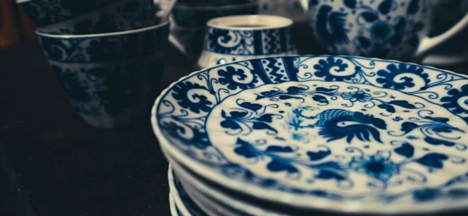 7 Imaginative Ways You Can Repurpose Your Old China - Newslibre
