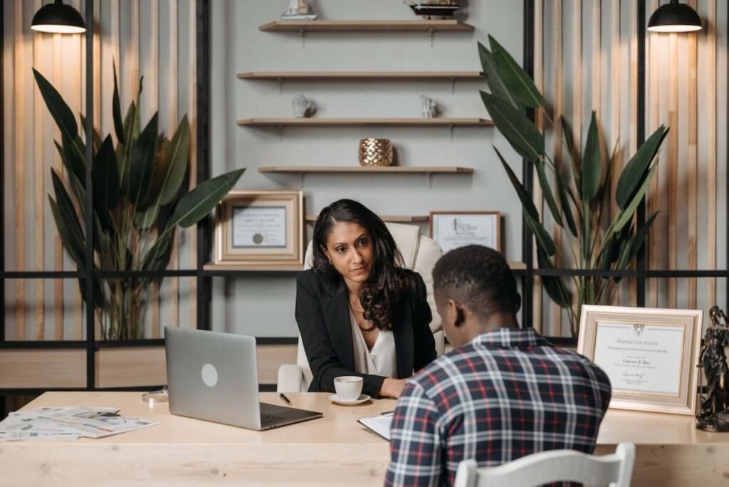 How to Find a Trustworthy Personal Injury Lawyer - Newslibre