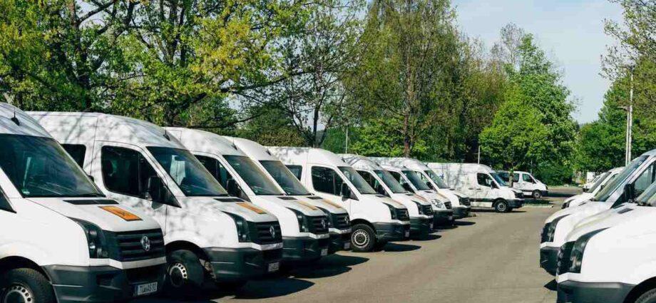 The Benefits of Streamlining Operations with a Fleet Management Software - Newslibre