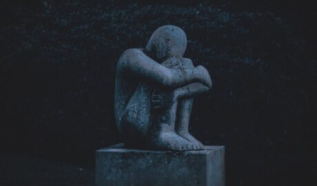 How to Cope with the Stress and Chaos of Losing a Loved One - Newslibre