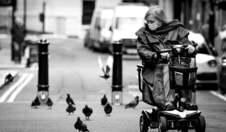 Selecting the Right Mobility Scooter: 6 Notable Things You Need to Know - Newslibre