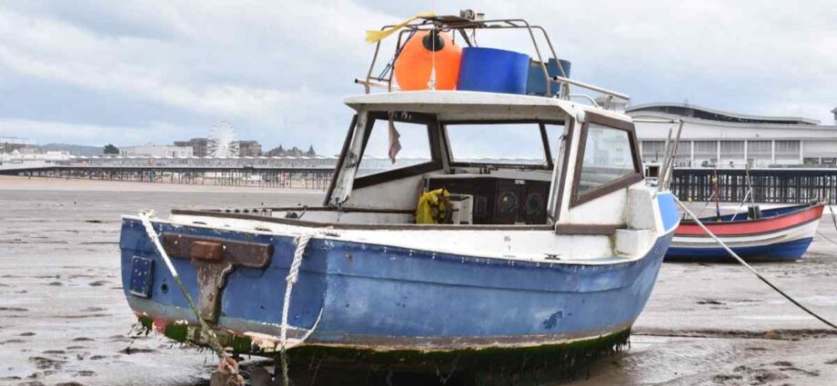 Buying a Used Boat? 10 Important Things to Check For 1 10 Things to Check Before Buying a Used Boat - Newslibre