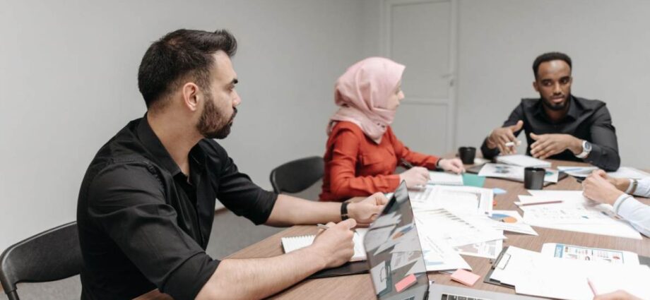 4 Remarkable Ways Managers Can Improve Morale In Your Workplace 1 How Managers Can Improve Morale In Your Workplace - Newslibre