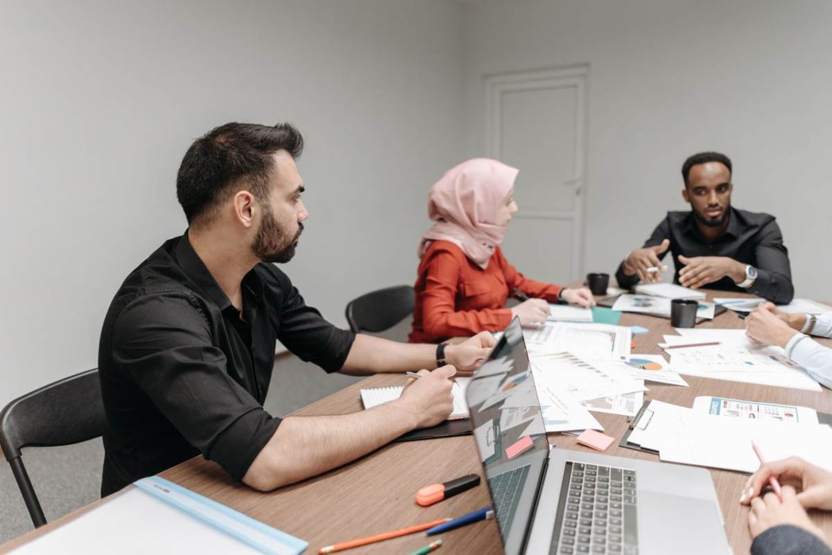 4 Remarkable Ways Managers Can Improve Morale In Your Workplace 32 How Managers Can Improve Morale In Your Workplace - Newslibre