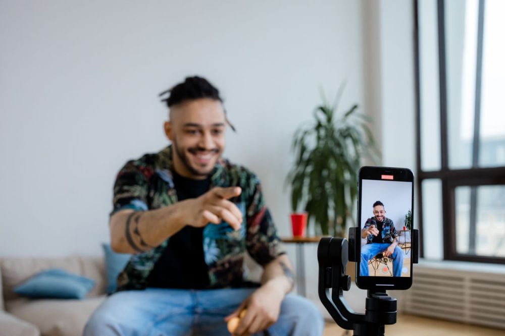 Building campaign videos with a smartphone